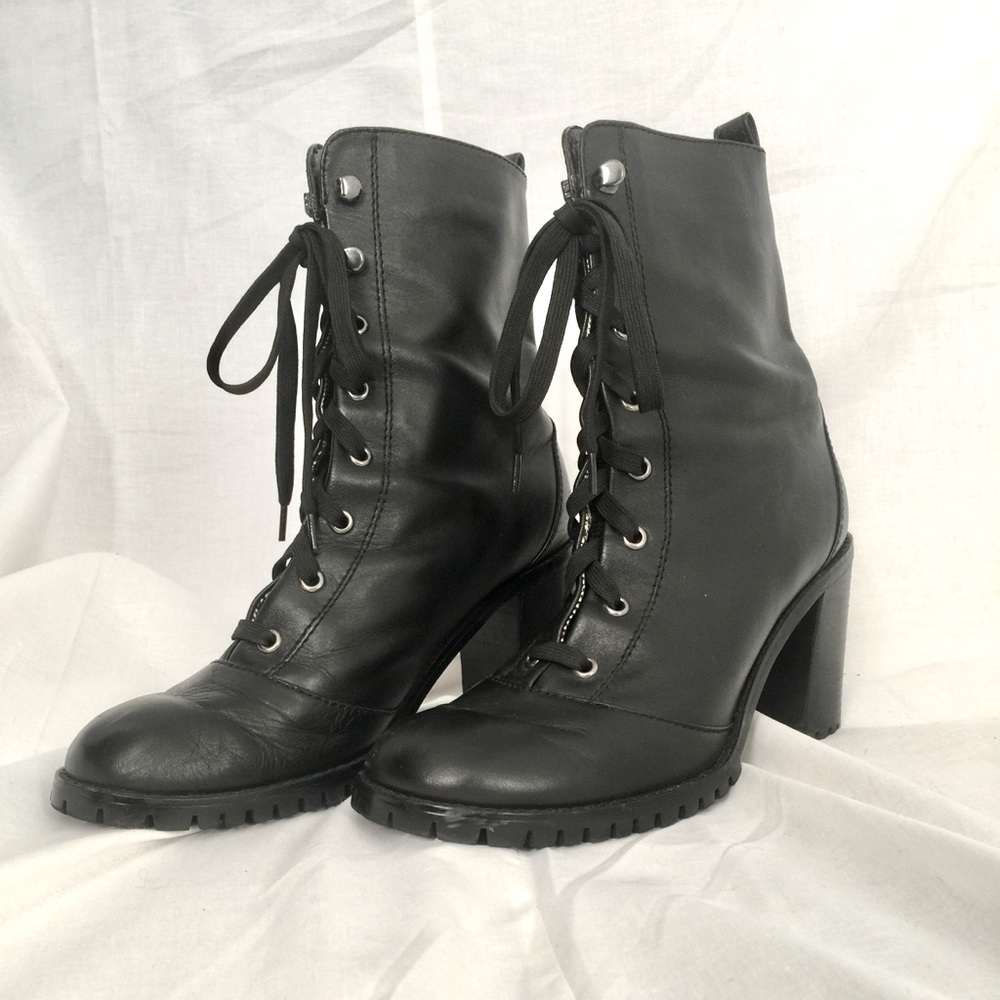 🖤block heel pleather boots sz9 EUC🖤